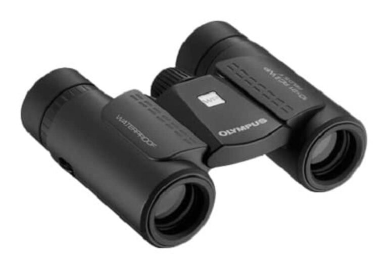 Olympus RC II WP Negro: Binoculares Compactos y Resistentes al Agua para Aventureros
